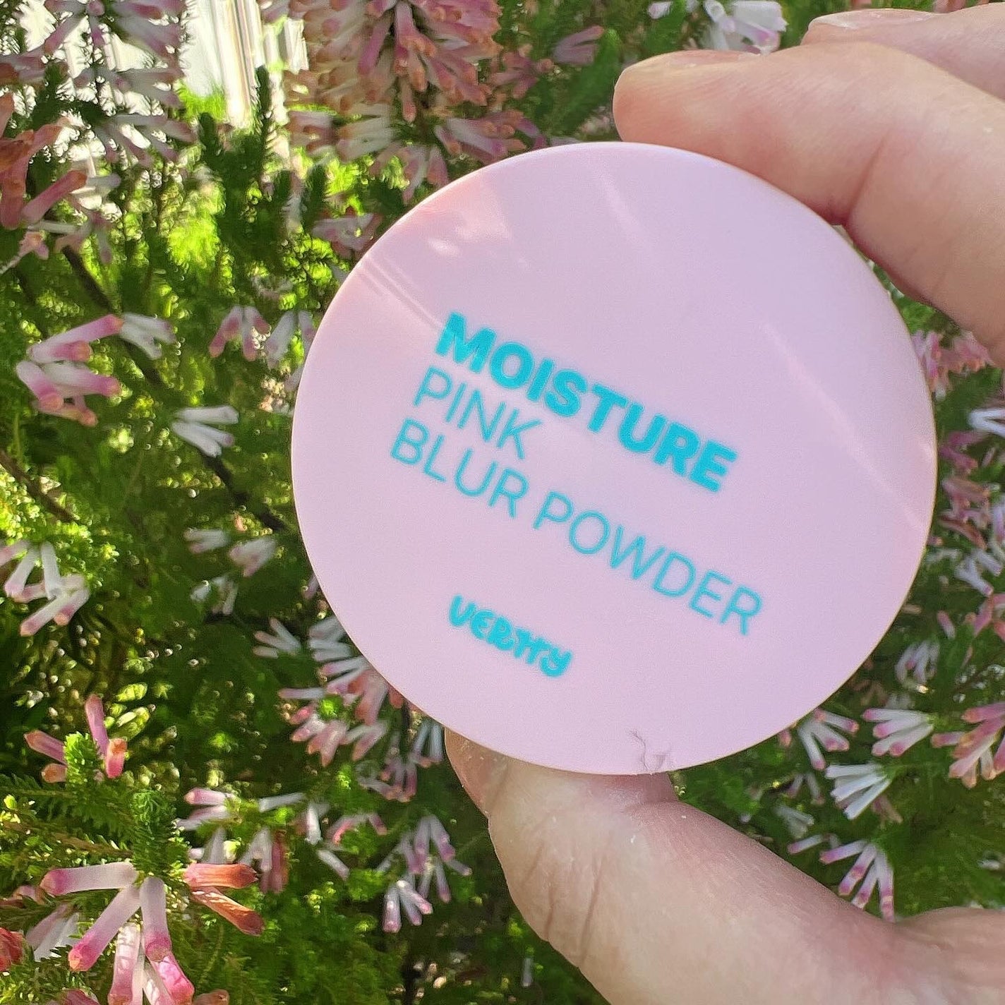モイスチャーピンクブラーパウダー/Vertty/ルースパウダーを使ったクチコミ(6枚目)