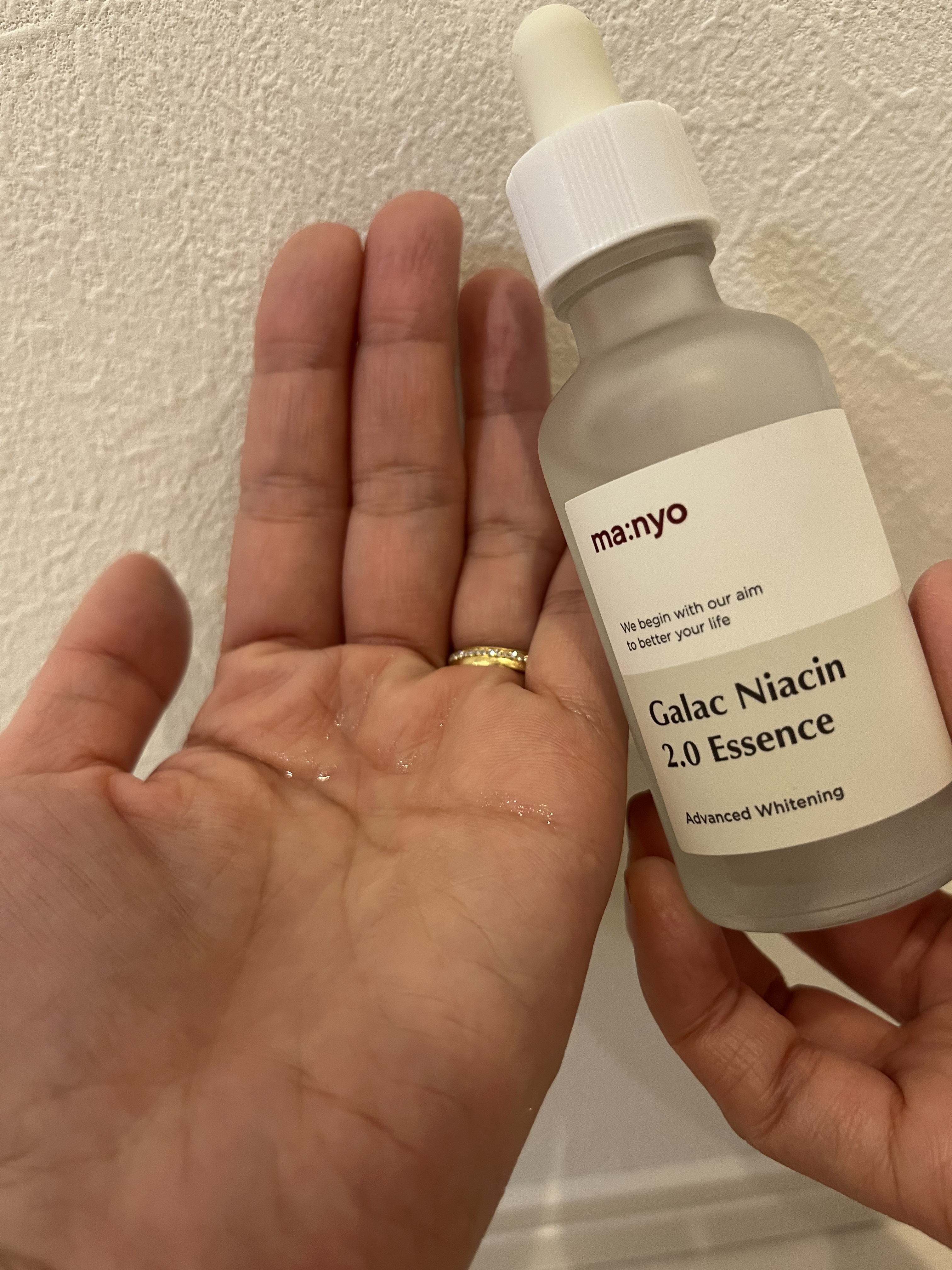 ガラクナイアシン2.0エッセンス/manyo/美容液を使ったクチコミ（1枚目）