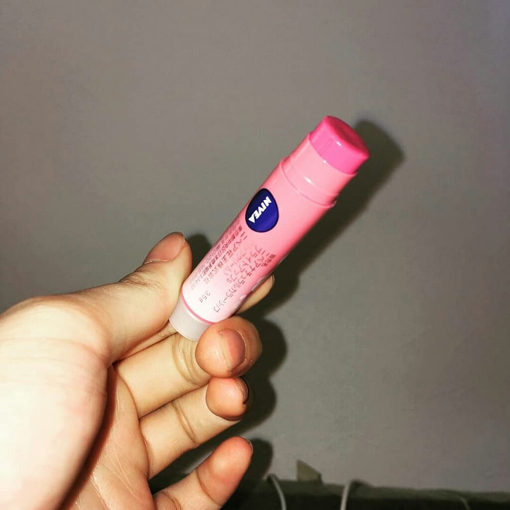 モイストピュアカラーリップ/ニベア/リップクリームを使ったクチコミ(2枚目)