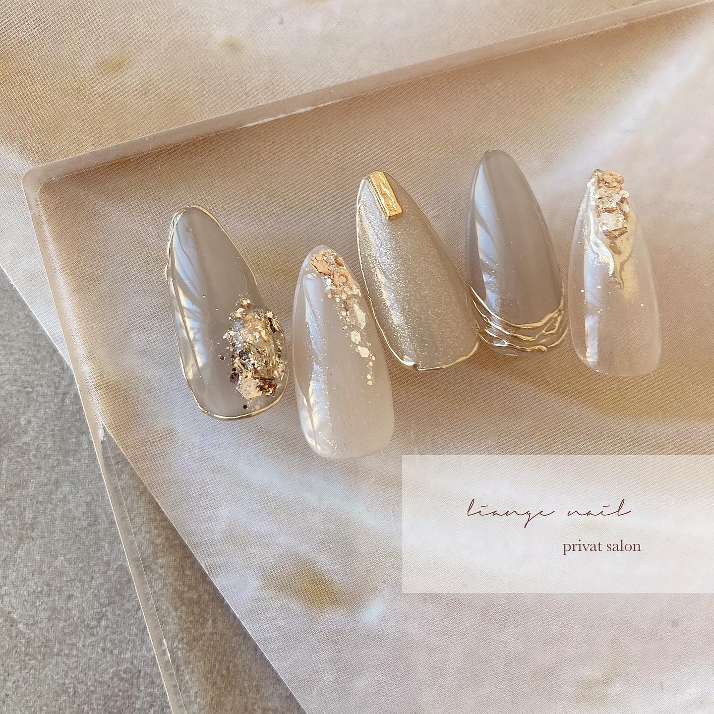 #リアンジェネイル,#柏ネイル,#ネイル,#ニュアンスネイル,#大人ニュアンスネイル,#秋ネイル,#冬ネイル,#ミラーネイル,#グリッターネイル,#クリスマスネイルのネイルデザイン