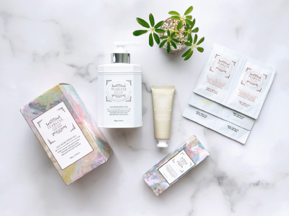 パフュームハンドクリーム リリームスクホワイトティーの香り/TEABLESS/ハンドクリームを使ったクチコミ（1枚目）