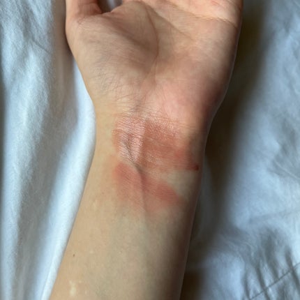 GLOWY TINT BALM/AOU/リップグロスを使ったクチコミ(5枚目)