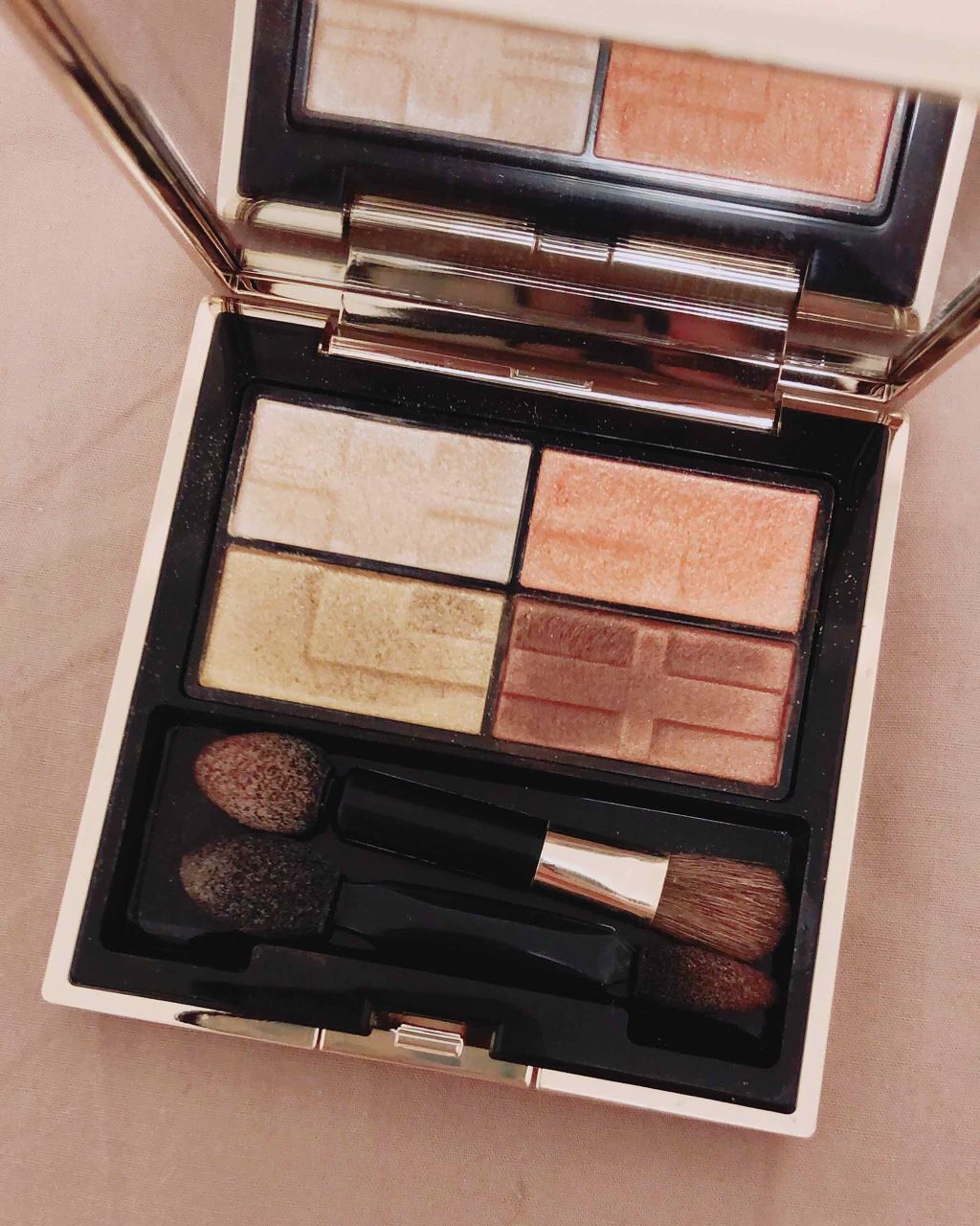 エモーショナルマルティプル アイズ/est/アイシャドウパレットを使ったクチコミ(1枚目)