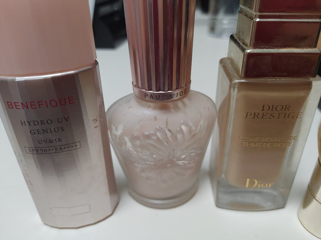 プレステージ ル フルイド タン ドゥ ローズ 2W/Dior/リキッドファンデーションを使ったクチコミ（1枚目）