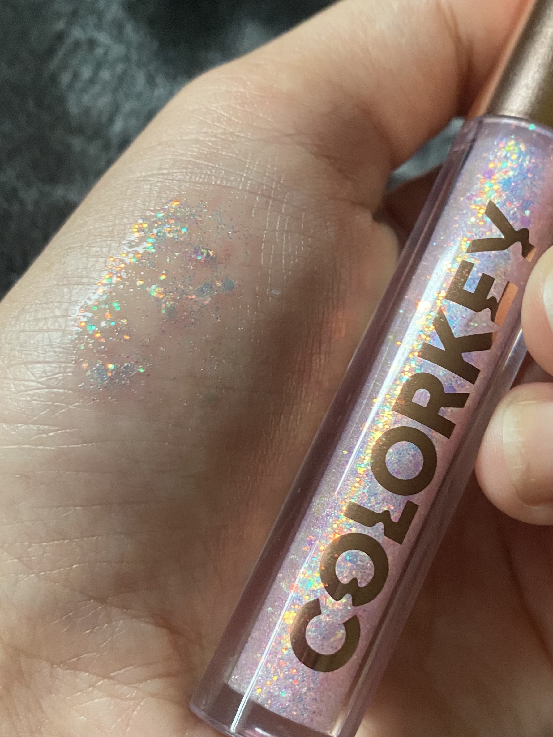 スパークリングギャラクシーリキッドアイシャドウ C03 月光欠片/COLORKEY/リキッドアイシャドウを使ったクチコミ（3枚目）