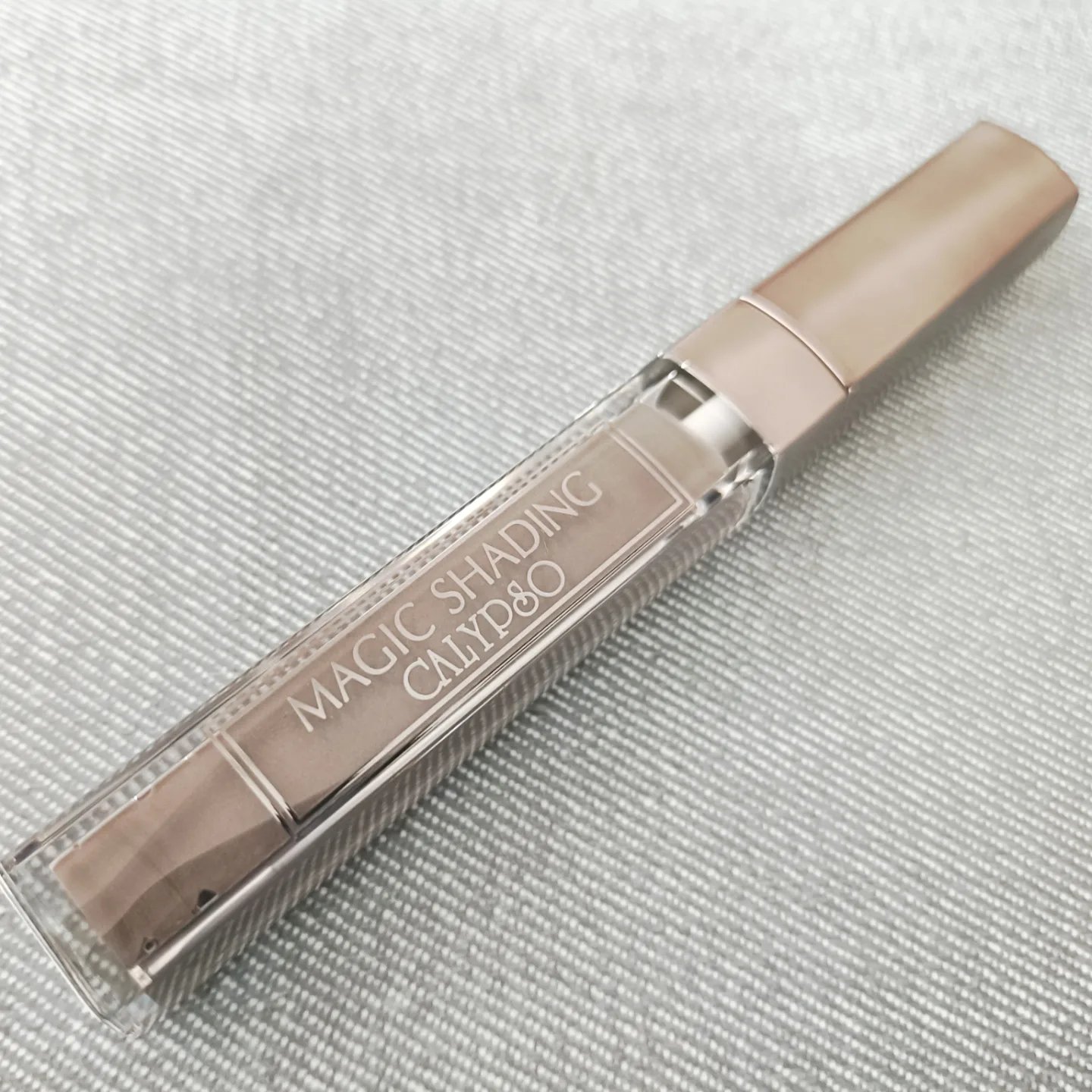 マジックシェーディング クールグレージュ/カリプソ/シェーディングを使ったクチコミ（1枚目）