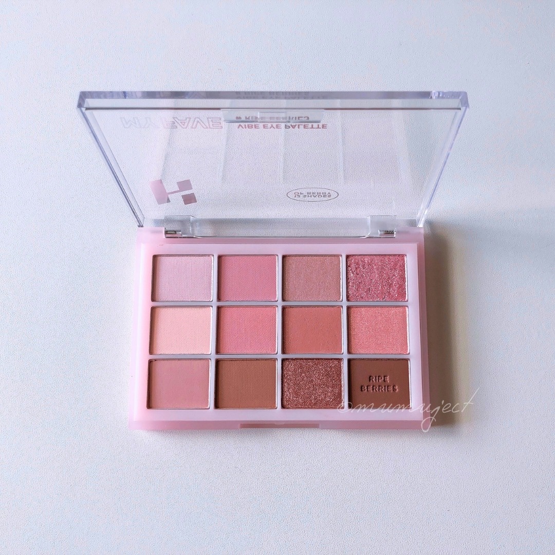 …✦…✦…✦

■ #ホリカホリカ
マイフェイブバイブアイシャドウパレット 12色
ライプベリーズ

こういった配色のパレットは
各種ブランドからたくさん出ているなかで
ホリカホリカは非常に使いやすいです。

✔ マットが多め
✔ 締め色と