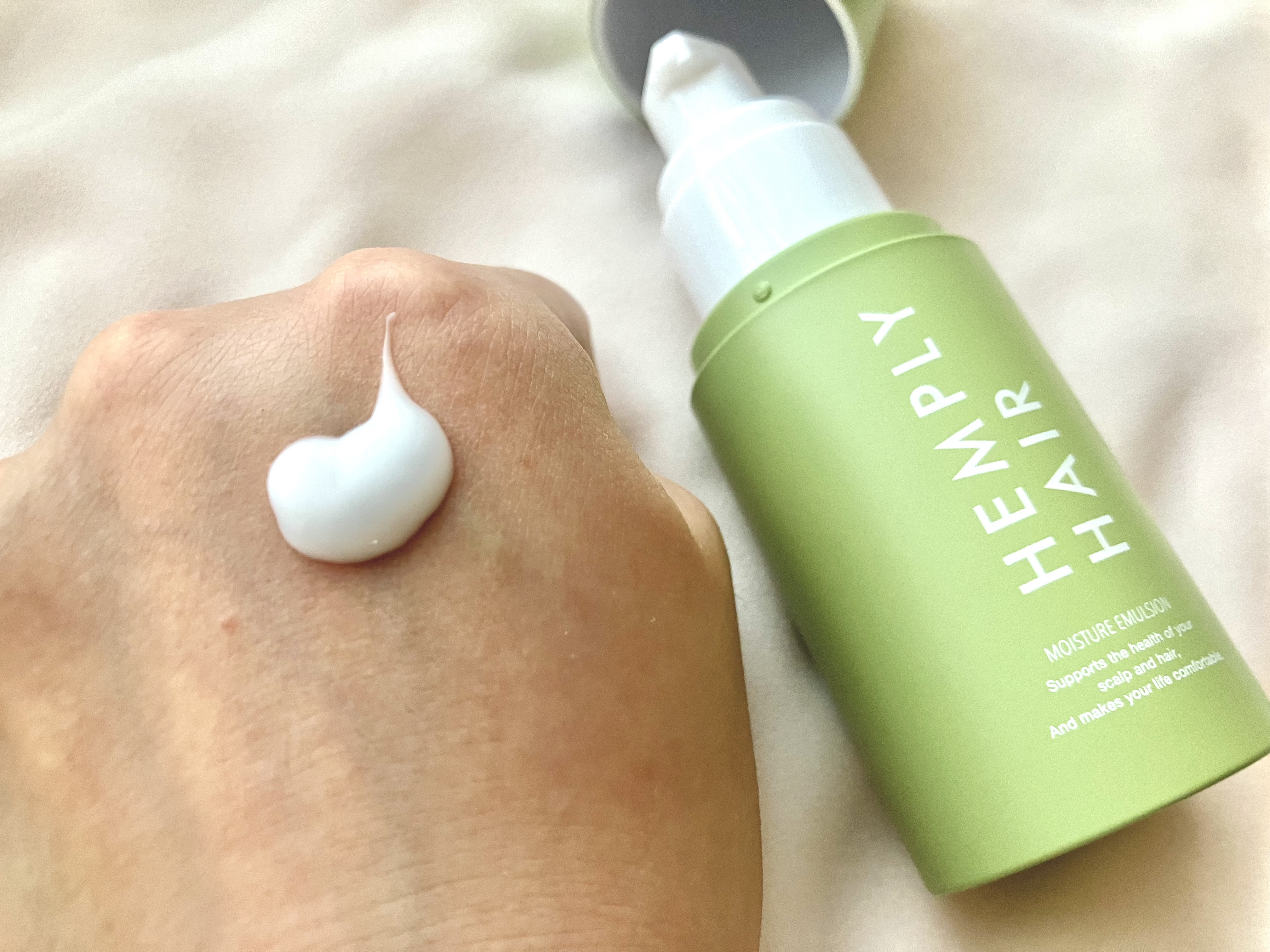 モイスチャーエマルジョン /HEMPLY HAIR/ヘアミルクを使ったクチコミ（3枚目）