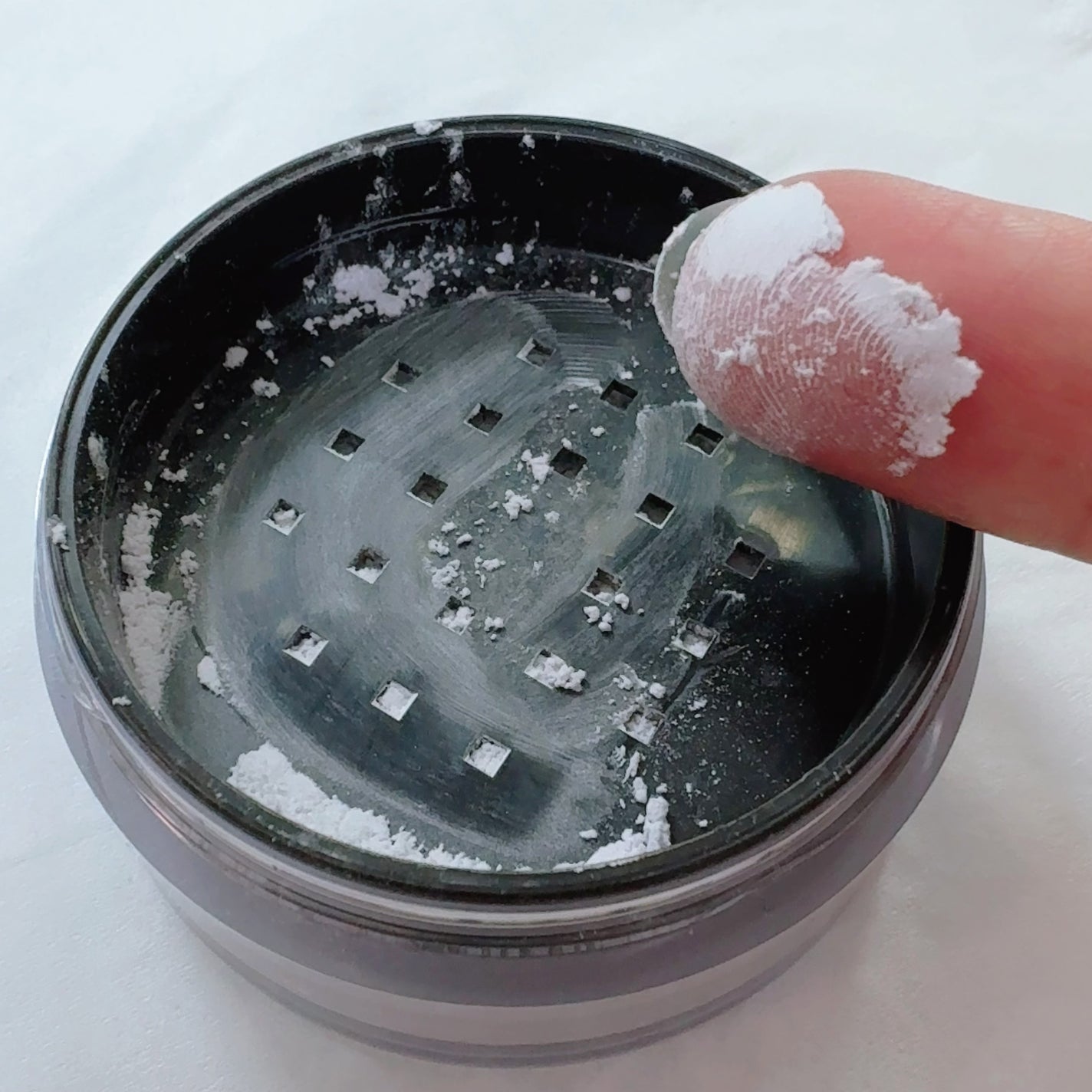 HD スキン セッティングパウダー/MAKE UP FOR EVER/ルースパウダーを使ったクチコミ(5枚目)