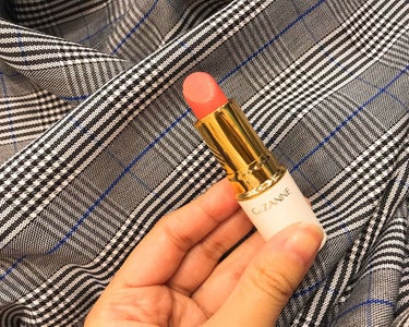 リップ忘れて急遽買った😂
初セザンヌ💄(ラスティングリップカラーN207)
安すぎて、どうなんだろーって思ってたけど
想像以上に色付くし、綺麗な仕上がり☺️
ただ、ちょっと色落ちが、、、。