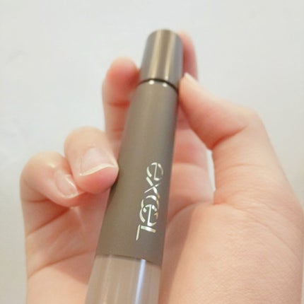 excel カラーオン アイブロウのクチコミ「本日二個目の
投稿でございます!
excelの眉マスカラ
前髪があるから眉毛わはいっか!.....」(1枚目)