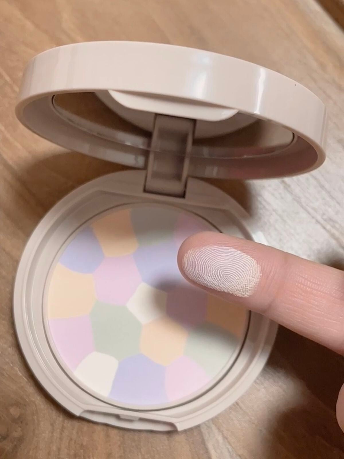 マシュマロフィニッシュパウダー ~Abloom~/キャンメイク/プレストパウダーを使ったクチコミ(6枚目)