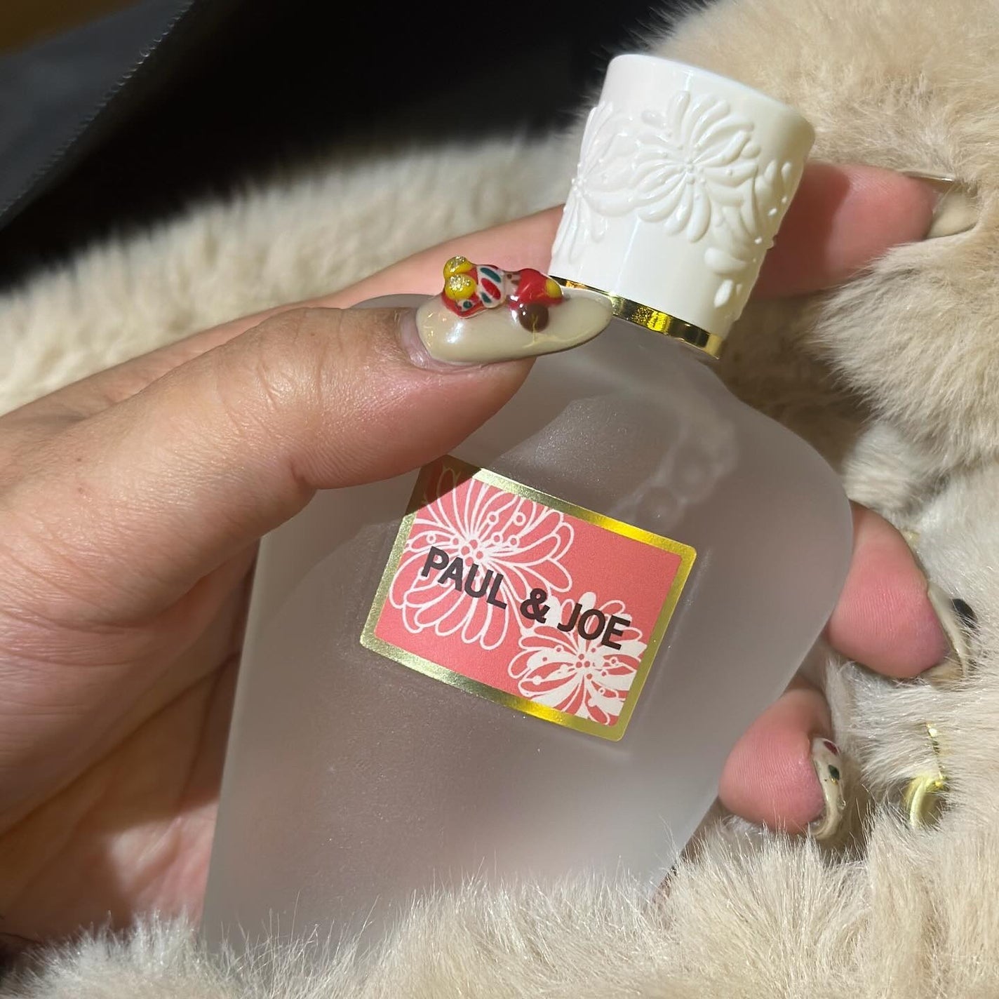 リフレッシング ミスト 02 APPLE CARAMELIZED/PAUL & JOE BEAUTE/ボディローションを使ったクチコミ(2枚目)