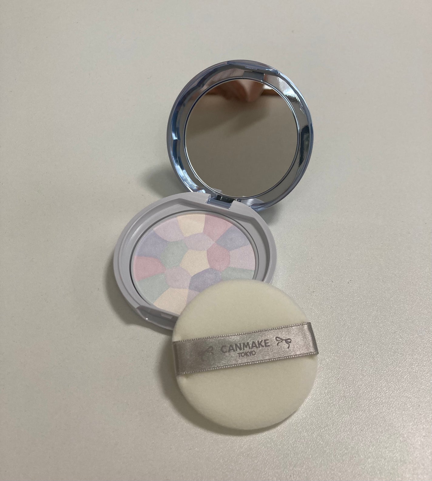 イルミネイティングフィニッシュパウダー ~Abloom~/キャンメイク/プレストパウダーを使ったクチコミ(2枚目)