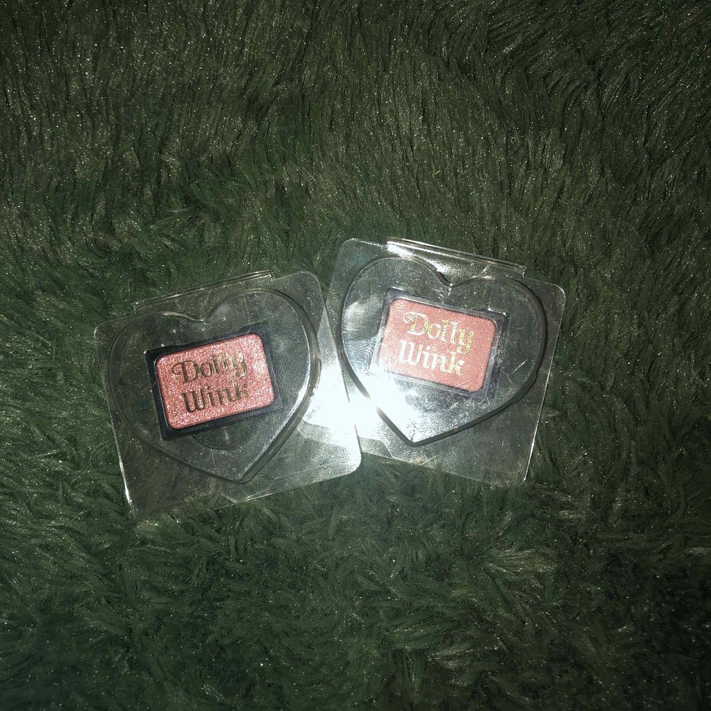 カスタムシャドウ/ドーリーウインク/単色アイシャドウを使ったクチコミ(1枚目)