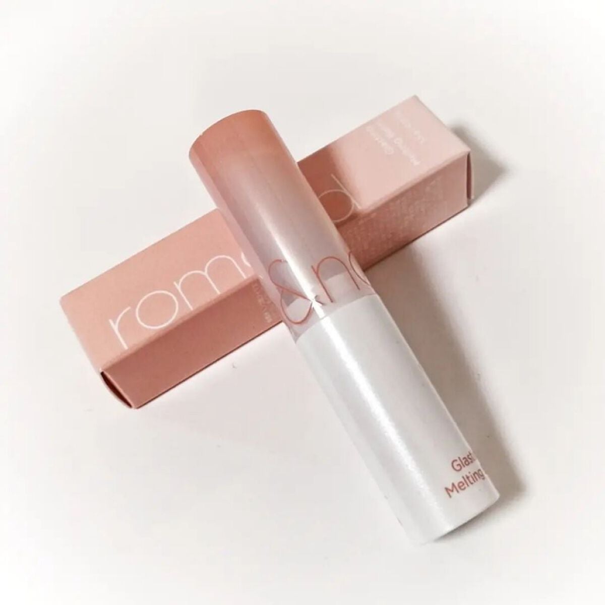 グラスティングメルティングバーム/rom&nd/リップバームを使ったクチコミ(2枚目)