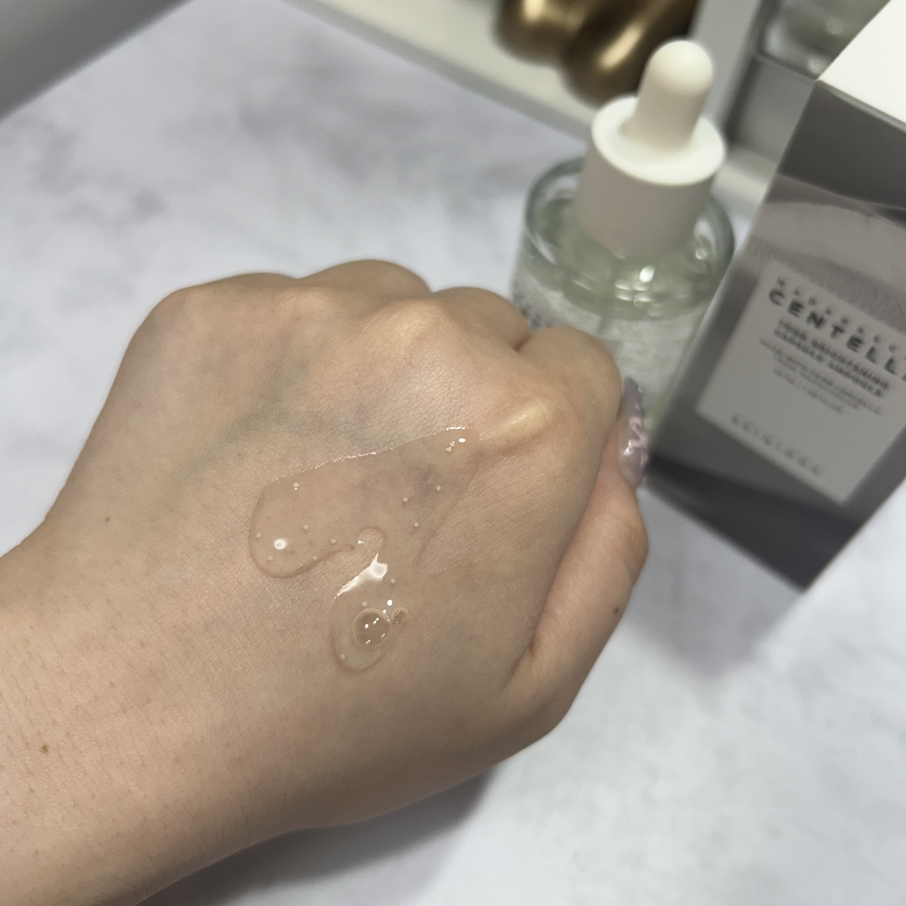 トーンブライトニング カプセルアンプル/SKIN1004/美容液を使ったクチコミ（2枚目）