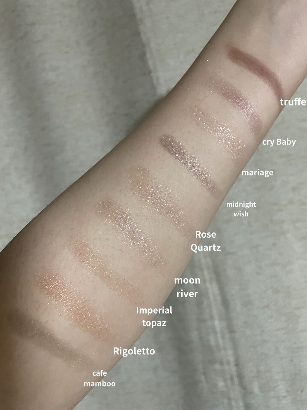 アディクション ザ アイシャドウ パール 017P Cafe Mambo/ADDICTION/単色アイシャドウを使ったクチコミ（2枚目）