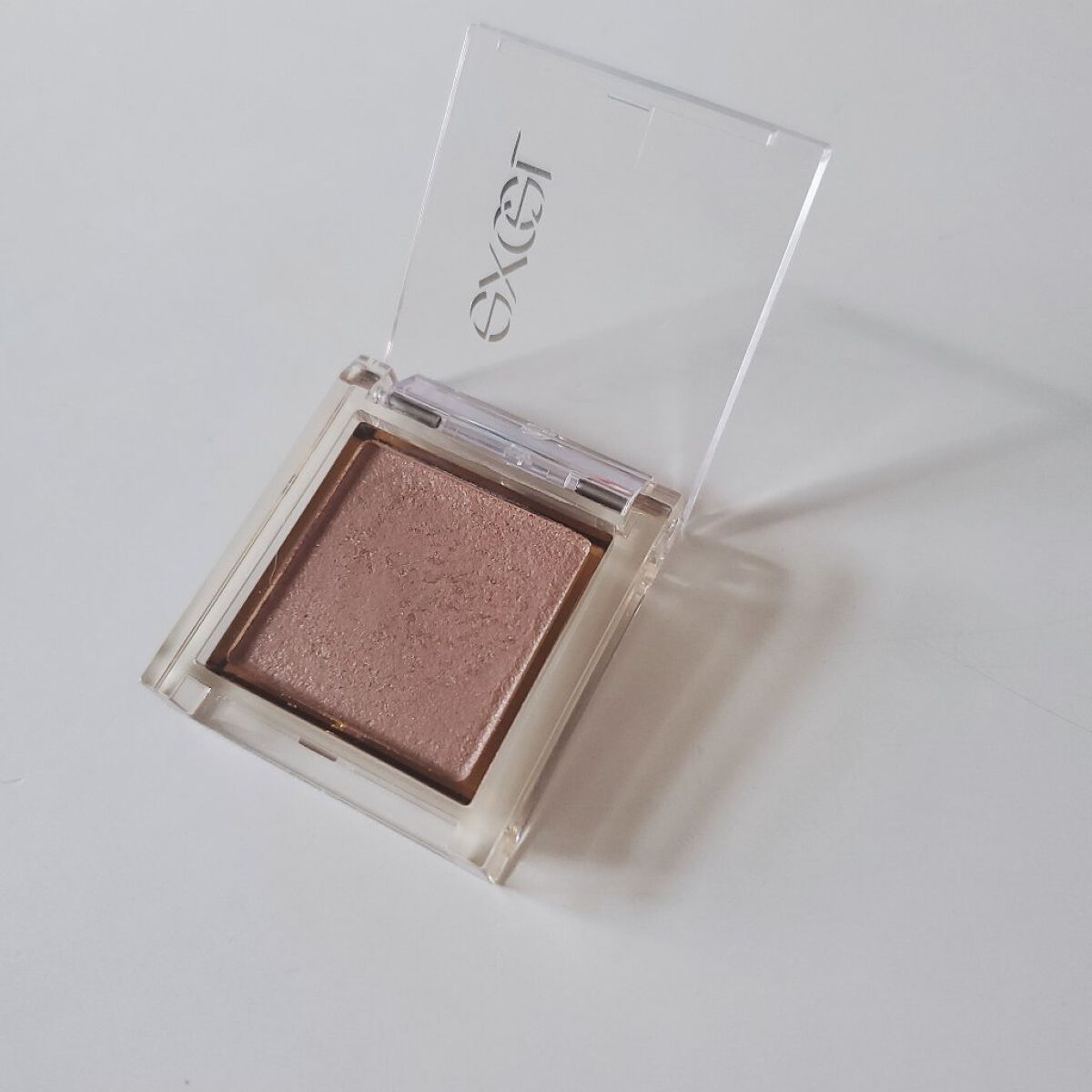 アイプランナー F04 サンダルウッド/excel/単色アイシャドウを使ったクチコミ（3枚目）