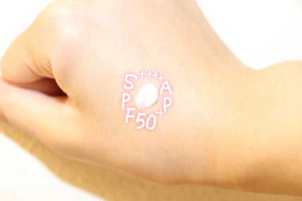 トーンチェンジクリエイターUV/サンカット®/日焼け止めローションを使ったクチコミ(2枚目)