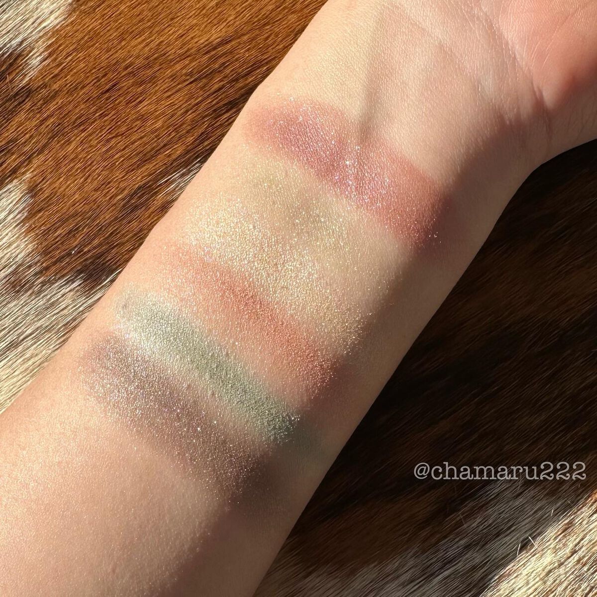 アイデザイナー 08 Shimmering Dress/SNIDEL BEAUTY/アイシャドウパレットを使ったクチコミ（2枚目）