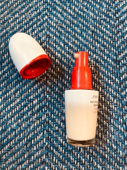 エッセンス スキングロウ ファンデーション/SHISEIDO/リキッドファンデーションを使ったクチコミ(2枚目)