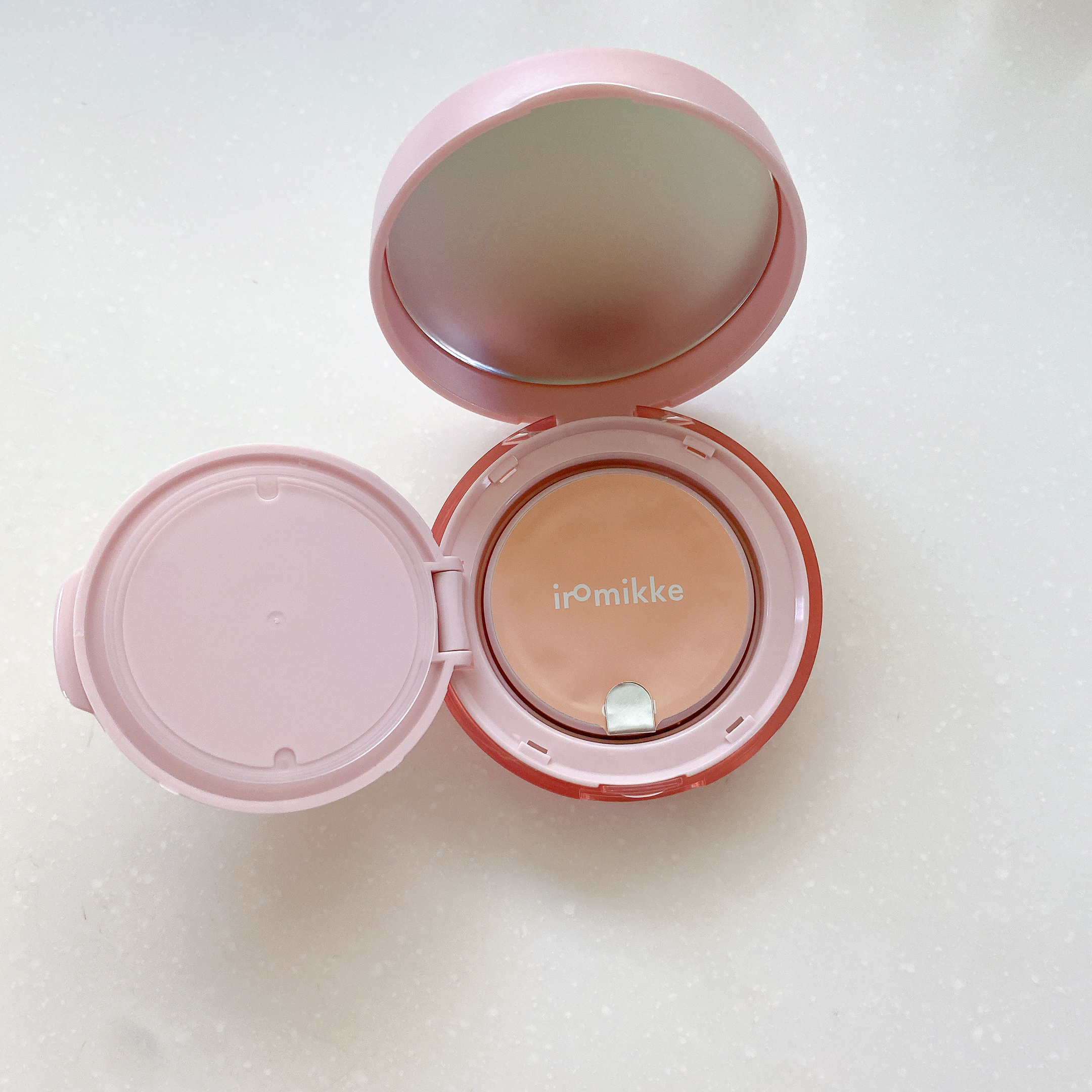 イロミッケ コンパクト クッションファンデーション/iromikke/クッションファンデーションを使ったクチコミ（2枚目）