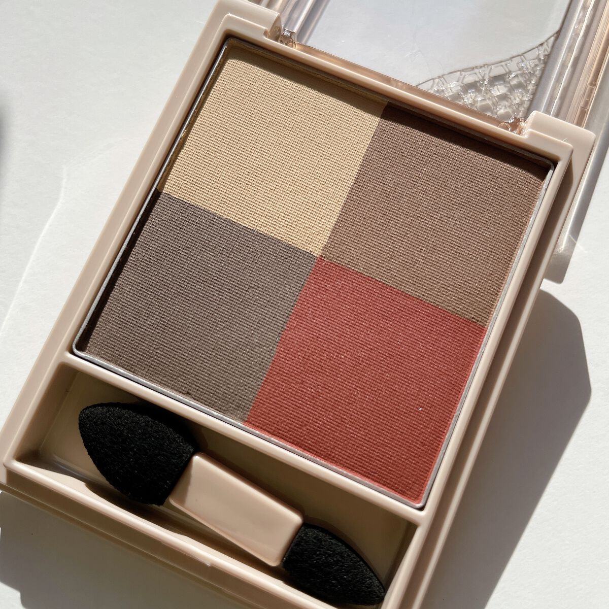 ニュアンス マット クリエイター RD-2 ハンサムレッド/Visée/アイシャドウパレットを使ったクチコミ（3枚目）