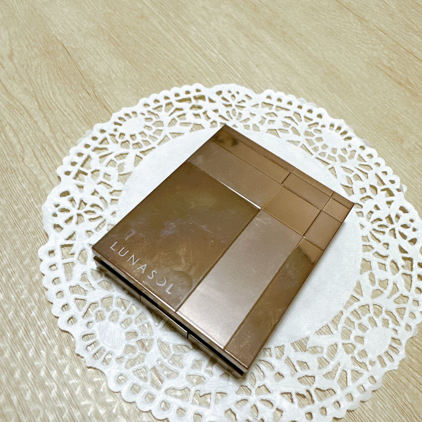 スキンモデリングアイズ/LUNASOL/アイシャドウパレットを使ったクチコミ(2枚目)