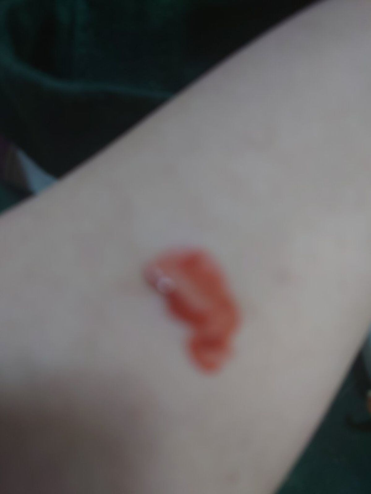 リキッドティントリップ/パラドゥ/リップティントを使ったクチコミ（2枚目）