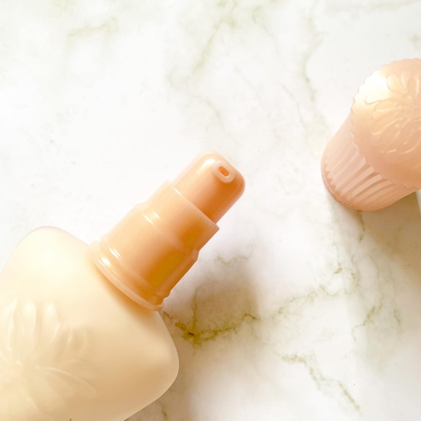 モイスチュアライジング プライマー/PAUL & JOE BEAUTE/化粧下地を使ったクチコミ(2枚目)