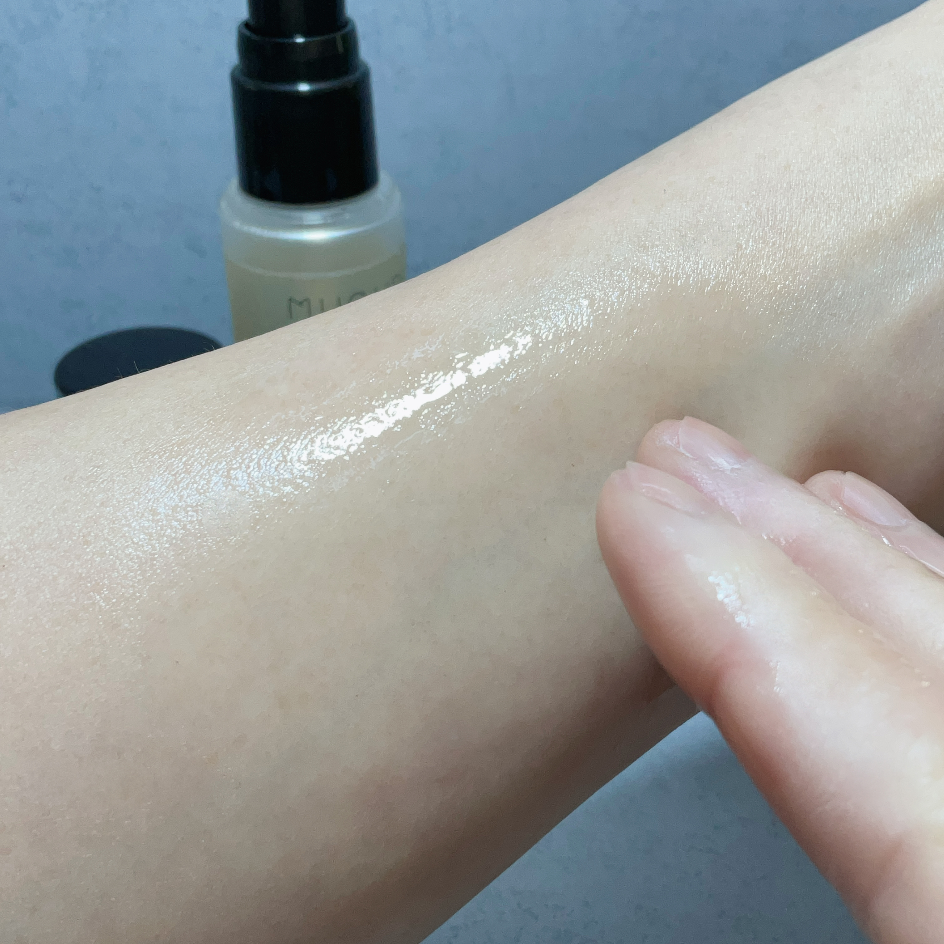 オイルインエッセンス/MUQURU/ブースター・導入液を使ったクチコミ（3枚目）