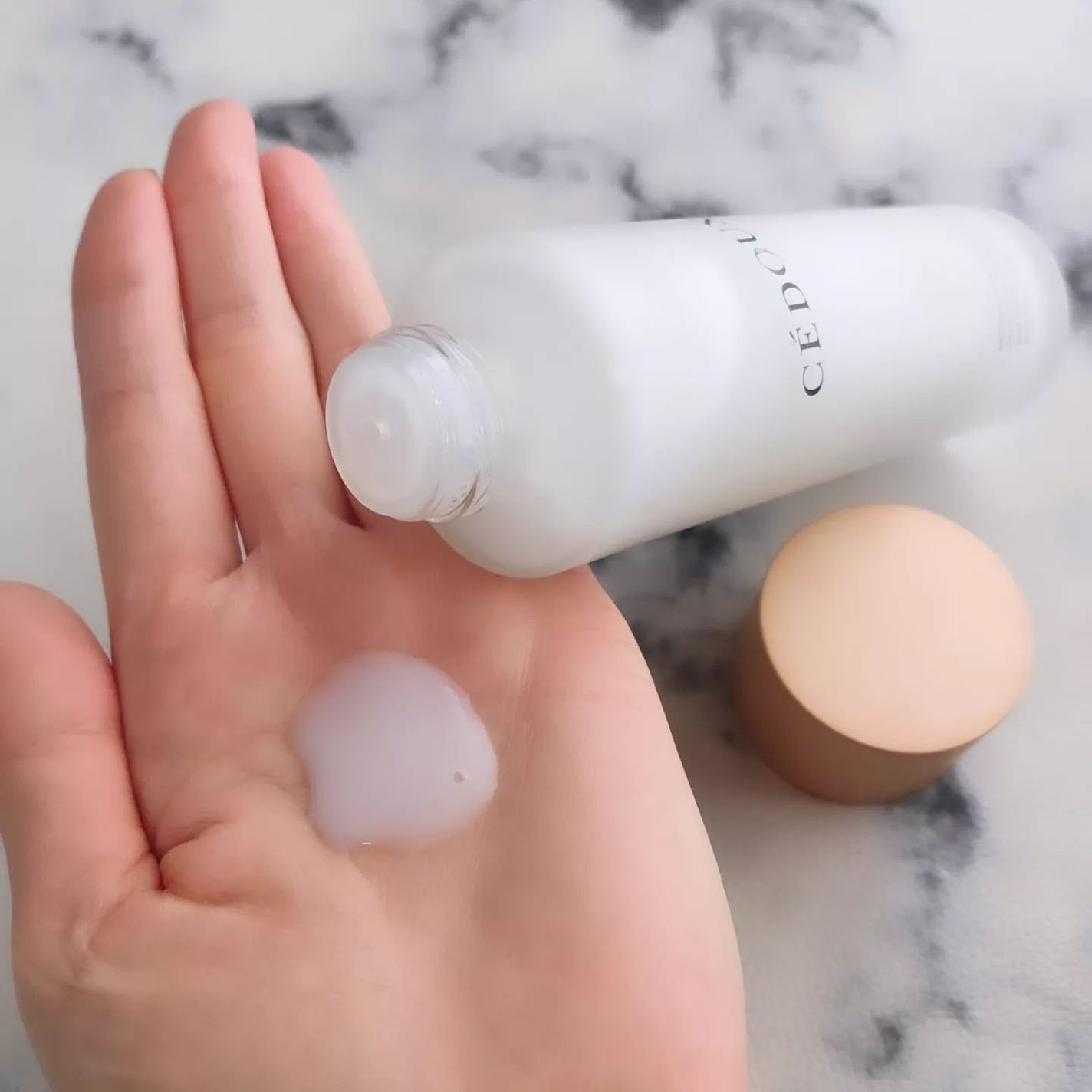 エモリエント ハイドレーティング ローション/CEDOUX (セドゥ)/化粧水を使ったクチコミ(4枚目)