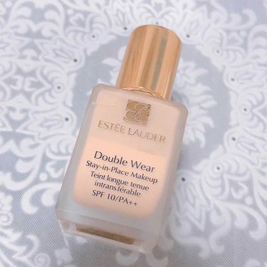 ESTEE LAUDER ダブルウェア

色はCOOL VANILLAです。
SPF10 PA＋＋

Paul & JOEの下地をつけてから使ってます。

肌が疲れる気がするので毎日は使いませんが、
や