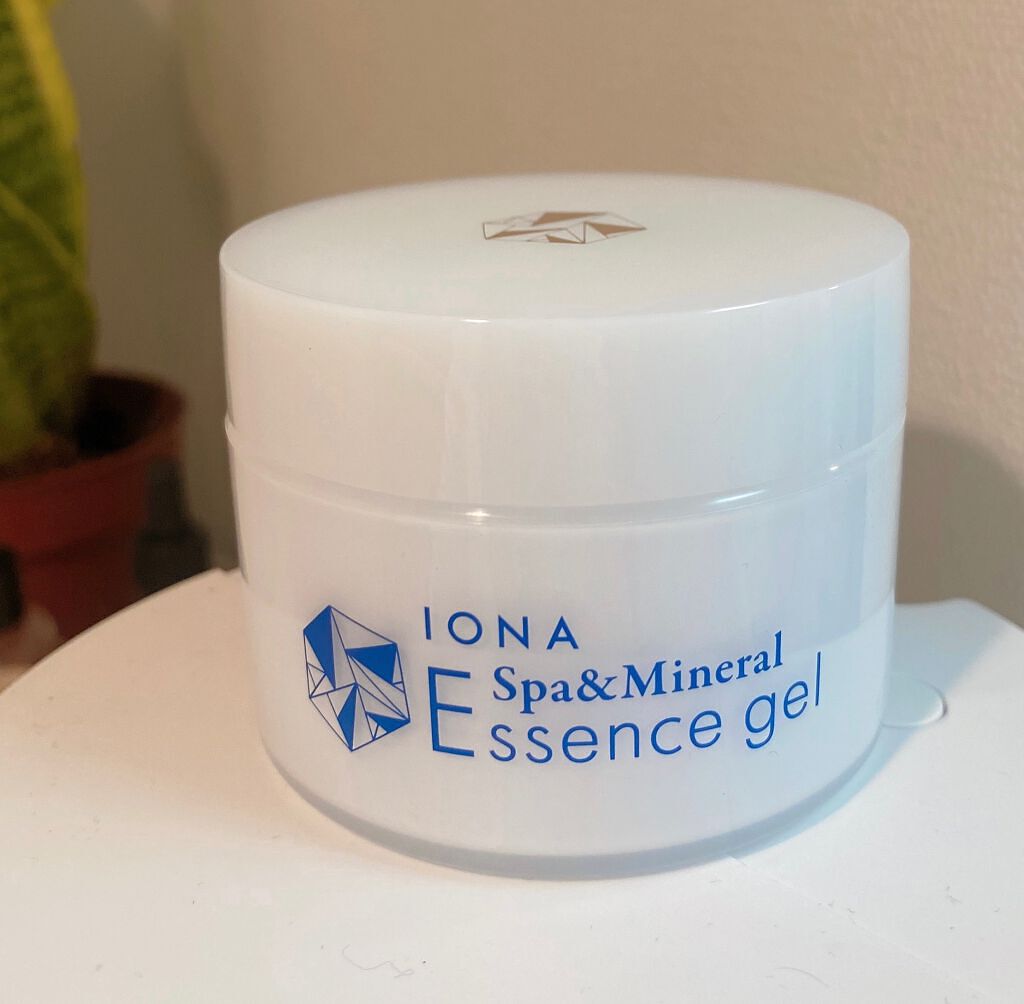 エッセンス ジェル/イオナ スパ＆ミネラル/オールインワン化粧品を使ったクチコミ（2枚目）