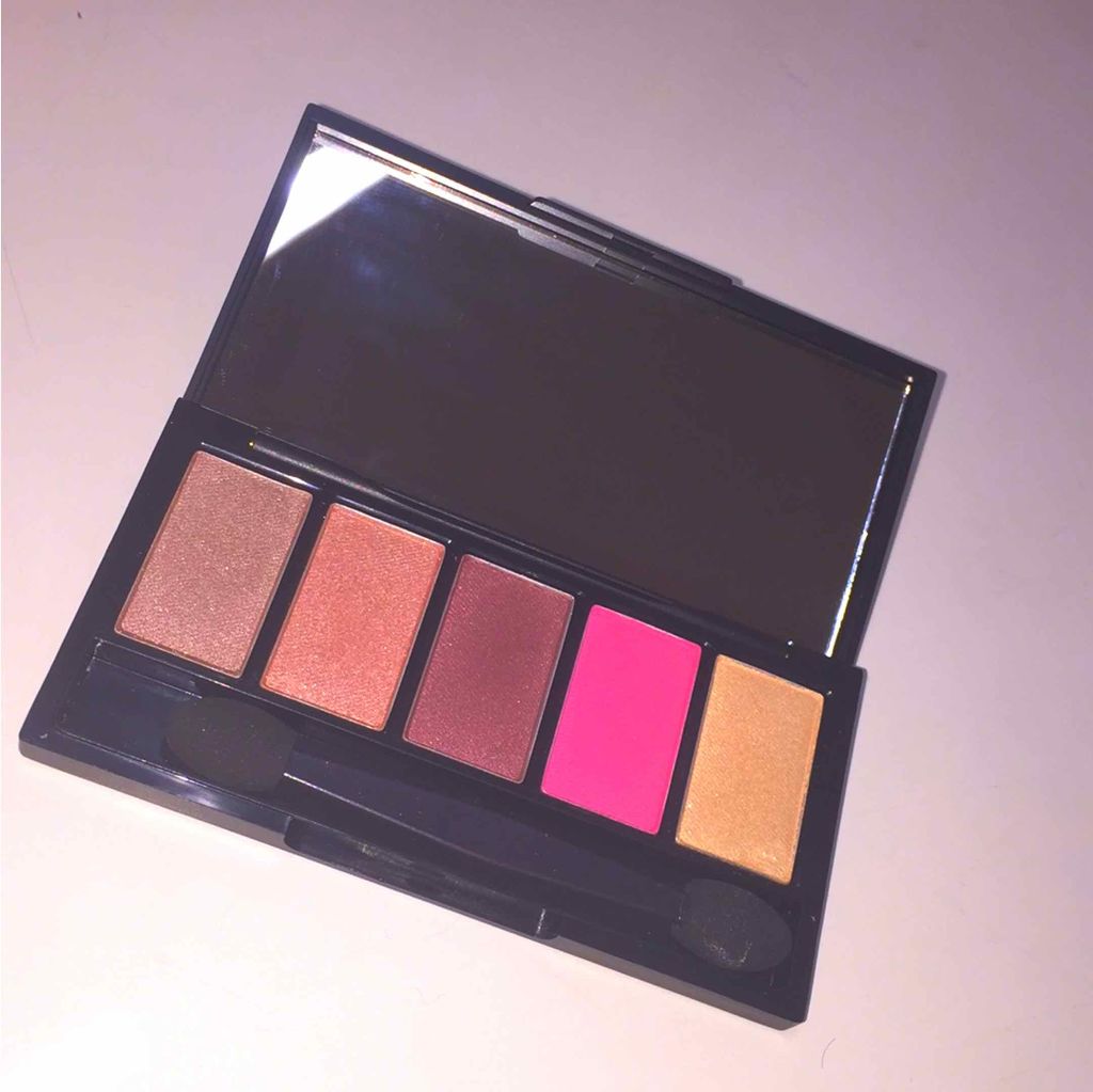 5カラーズアイシャドウ/Witch's Pouch/アイシャドウパレットを使ったクチコミ(1枚目)