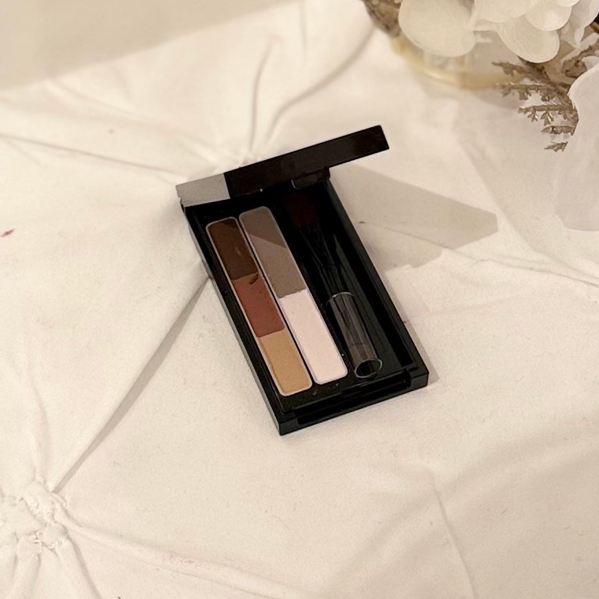 ケイト デザイニングアイブロウ 3D(デュアルコントゥアカラー)/KATE/パウダーアイブロウを使ったクチコミ(1枚目)