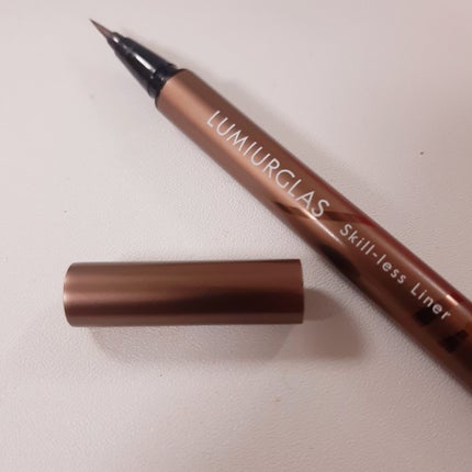 スキルレスライナー/LUMIURGLAS/リキッドアイライナーを使ったクチコミ(1枚目)