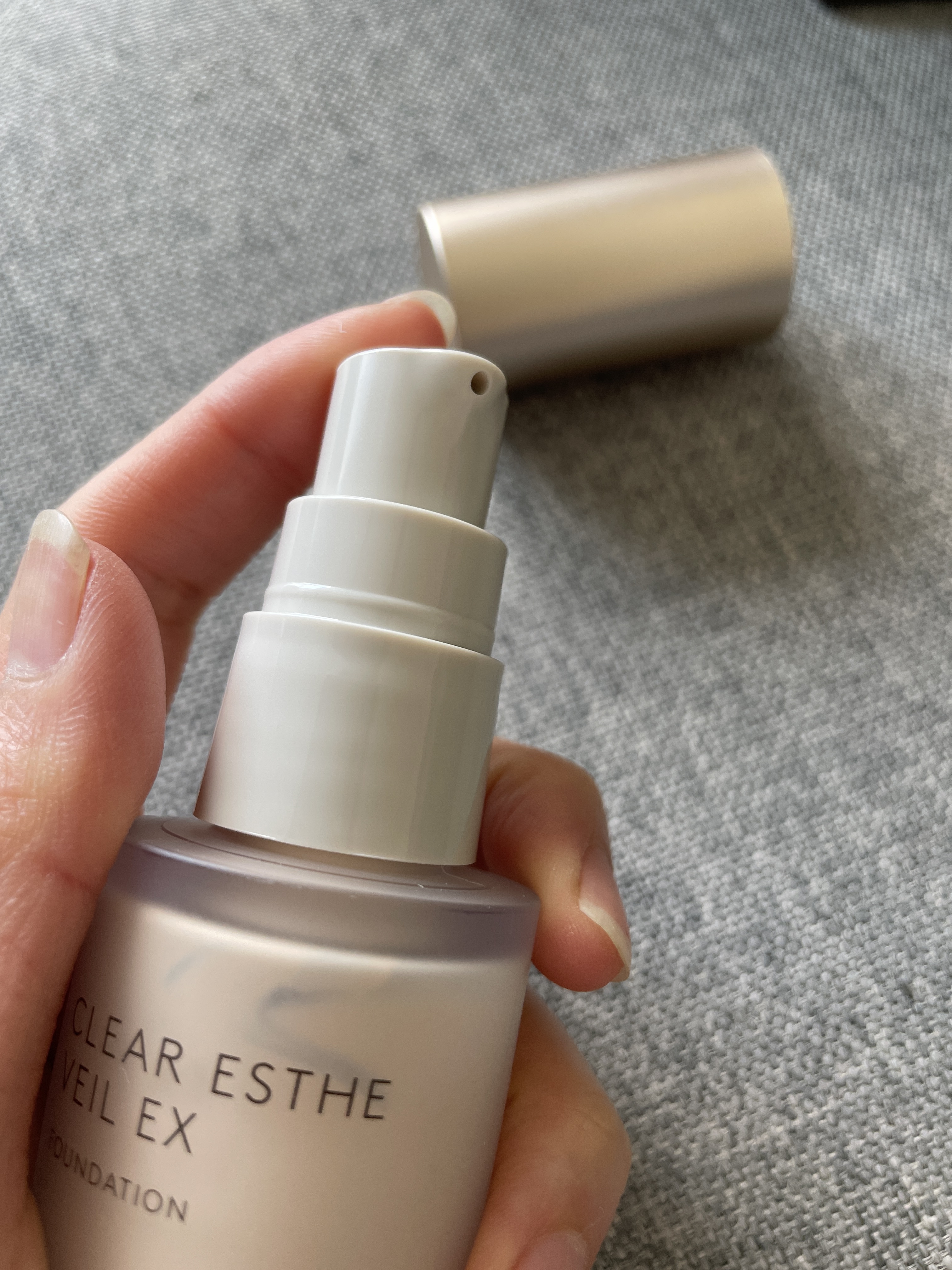 薬用クリアエステヴェールEX 03 ライトベージュ/Macchia Label/リキッドファンデーションを使ったクチコミ（2枚目）