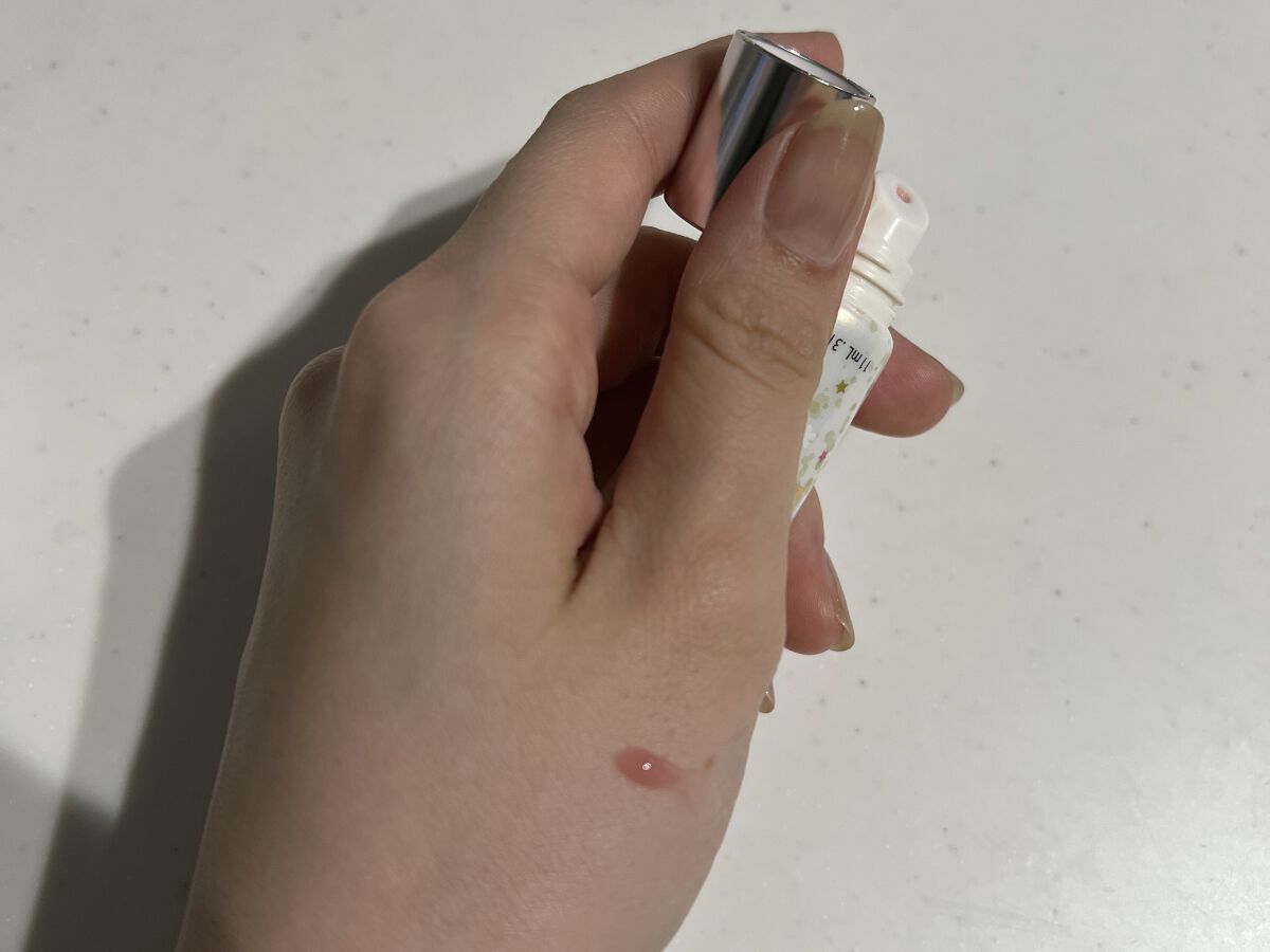 リップセラム　スパークリング ホワイトフローラル/JILL STUART/リップ美容液を使ったクチコミ（2枚目）