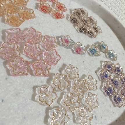 R'is nail on LIPS 「SHEINで見つけたネイルパーツがめちゃくちゃかわいいのでご紹..」(2枚目)