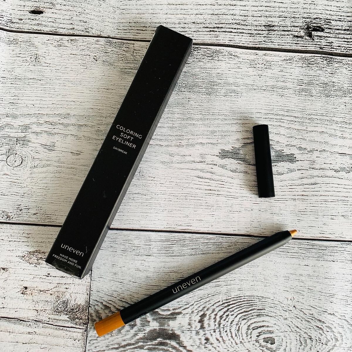 カラーリングソフトアイライナー/uneven/ペンシルアイライナーを使ったクチコミ（2枚目）