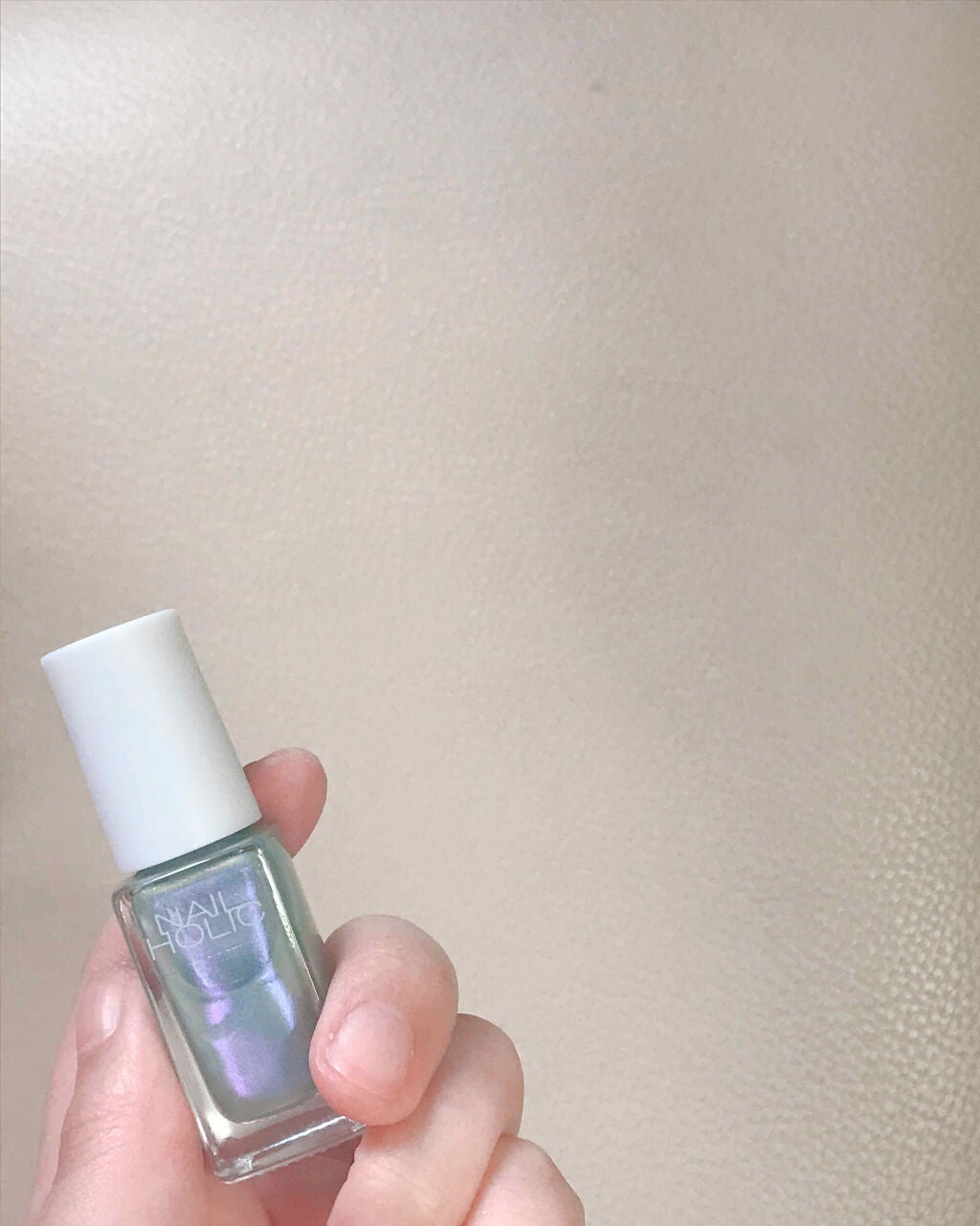 OIMO on LIPS 「NAILHOLICの新色❕貝殻みたいな仕上がりになるので、オー..」(1枚目)