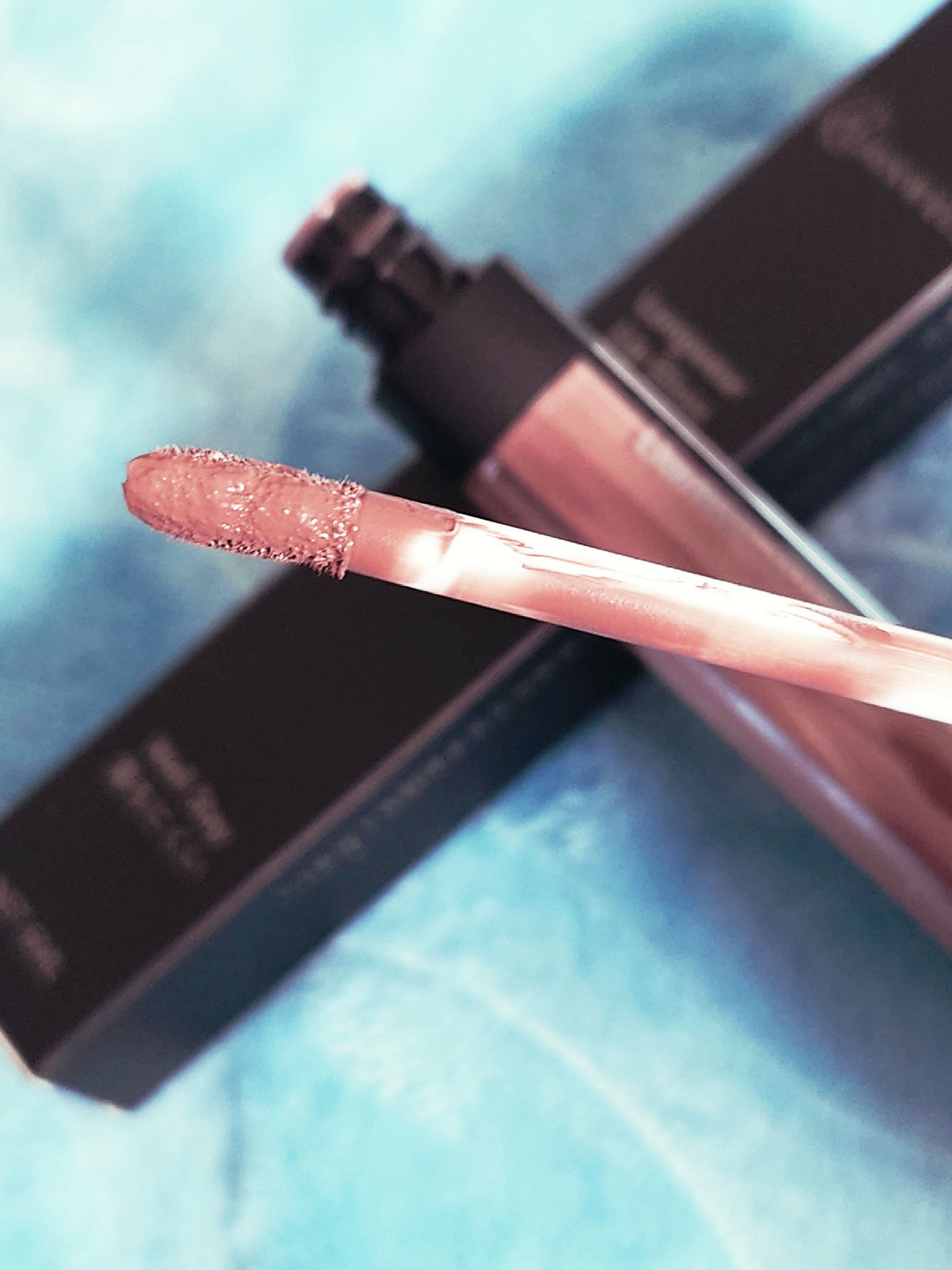 ロングウェア リップグロス/LionWell（ライオンウェル）/リップグロスを使ったクチコミ（2枚目）