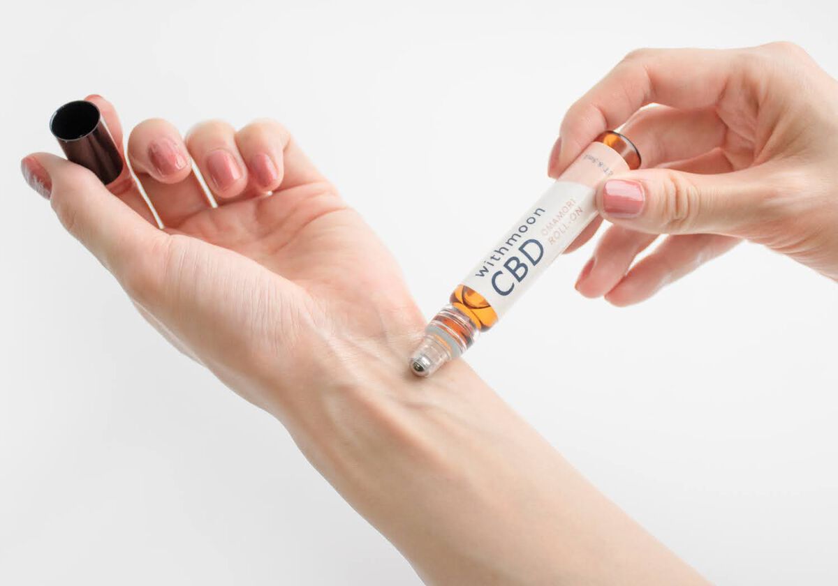 CBDおまもりロールオン withmoon