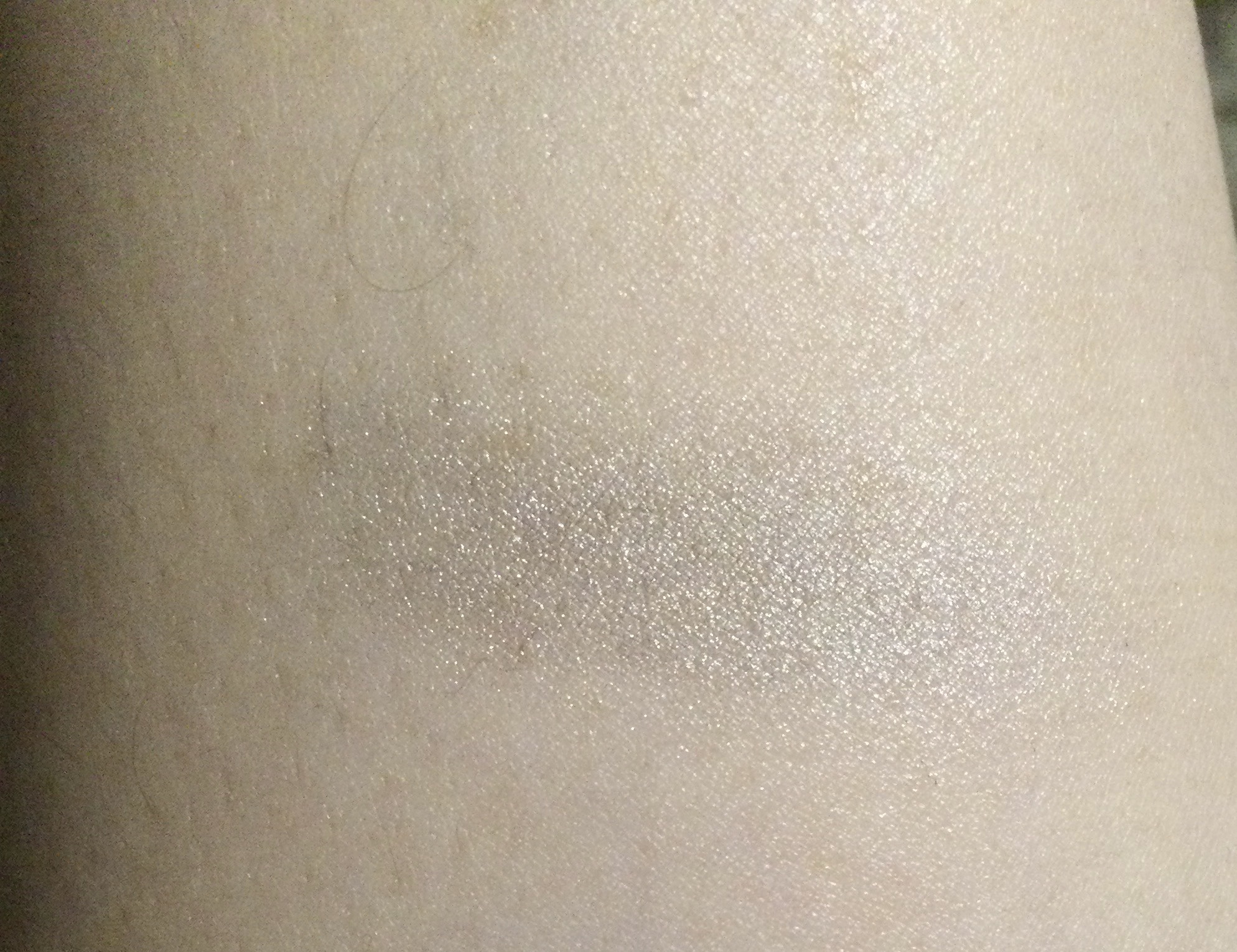 ラズル アイカラー/エレガンス ラズル /単色アイシャドウを使ったクチコミ（2枚目）