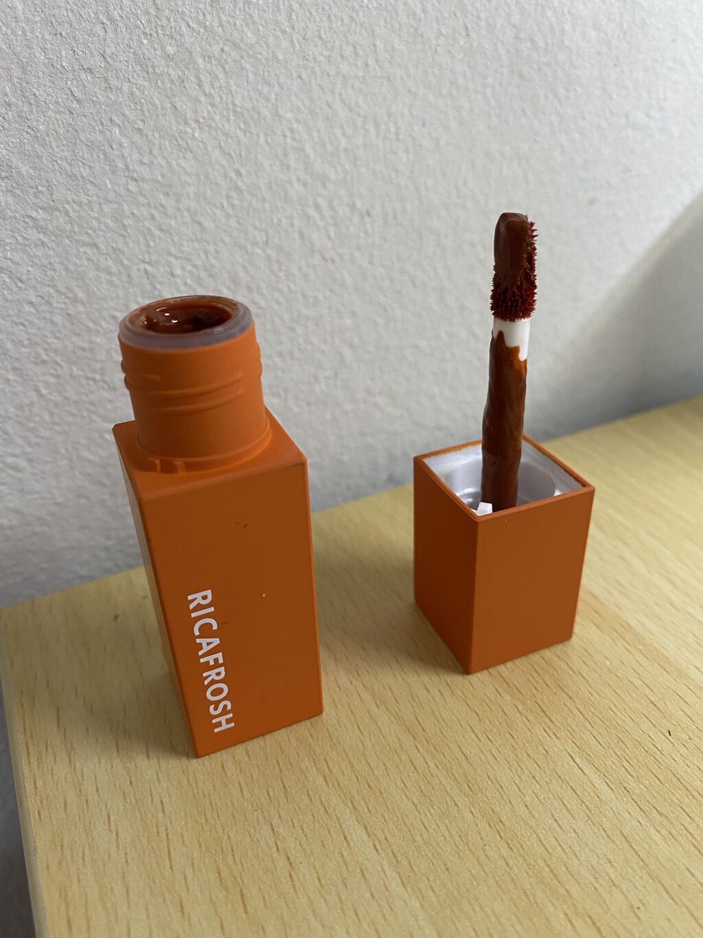 ジューシーリブティント/RICAFROSH/リップティントを使ったクチコミ（2枚目）