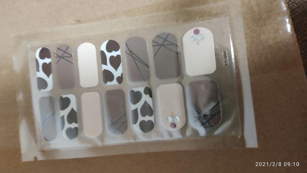 ネイルシール/Qoo10/ネイルシールを使ったクチコミ（1枚目）