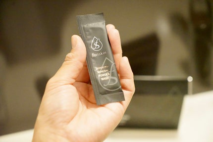 漆黒ミネラルパウダーウォッシュ/fonskin/洗顔パウダーを使ったクチコミ(5枚目)