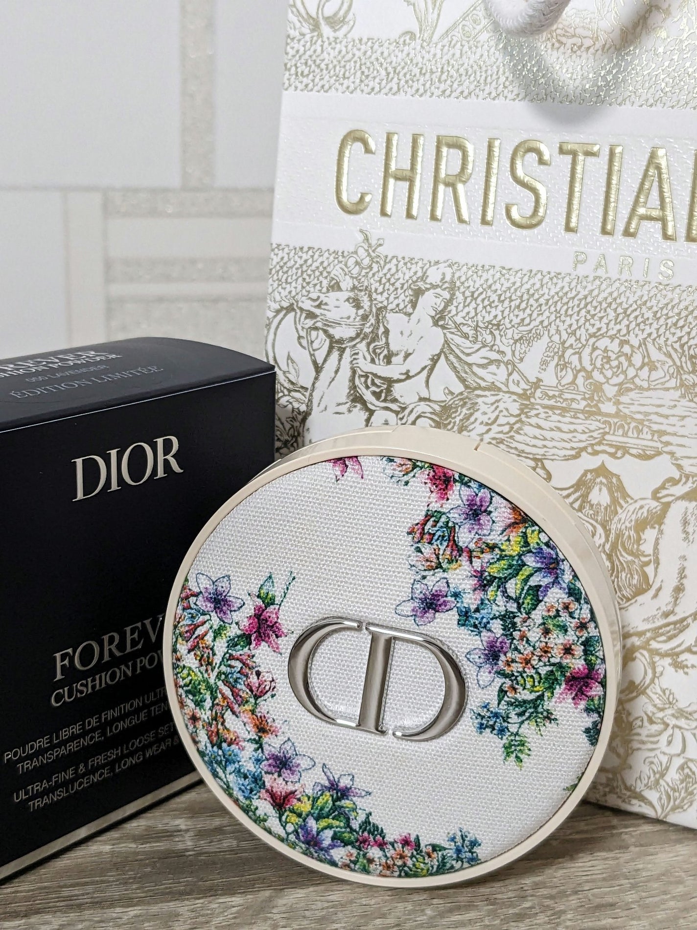 ディオールスキン フォーエヴァー クッション パウダー/Dior/ルースパウダーを使ったクチコミ(1枚目)